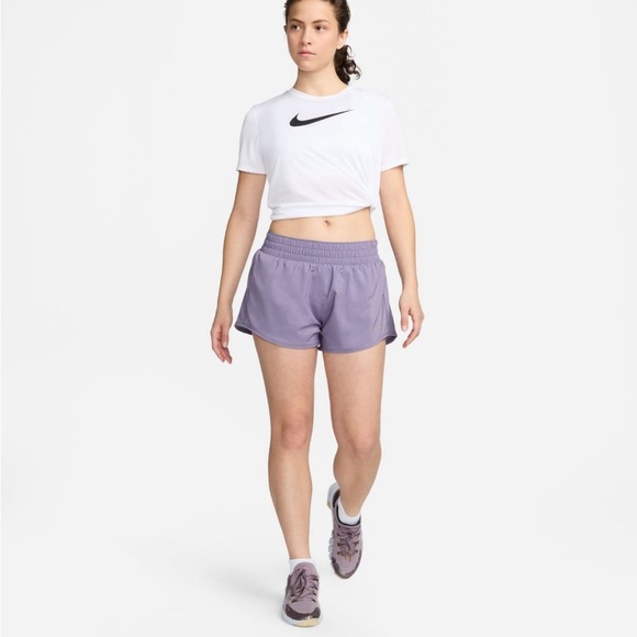 Nike Women's One Dri-FIT Mid-Rise 3" NWT - Picture 3 of 11